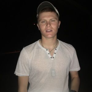 Meet your Posher, Stuart